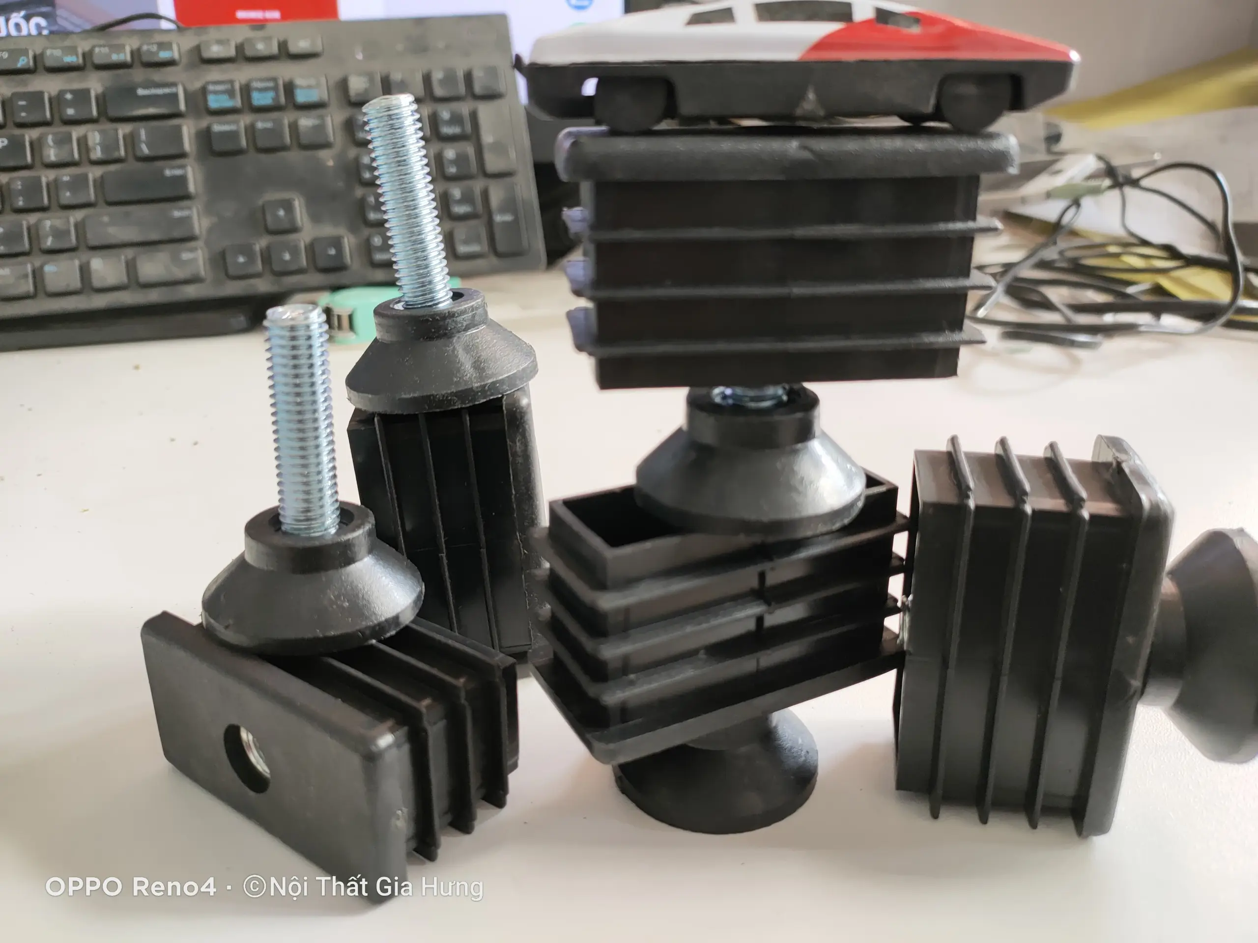 Nguyên bộ chân tăng chỉnh sắt hộp 30×60 tán M10 SGH-3079 3 Nguyên bộ chân tăng chỉnh sắt hộp 30×60 tán M10 SGH-3079